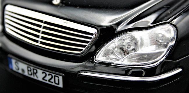 ОБЗОР: Norev Mercedes S600 (W220)