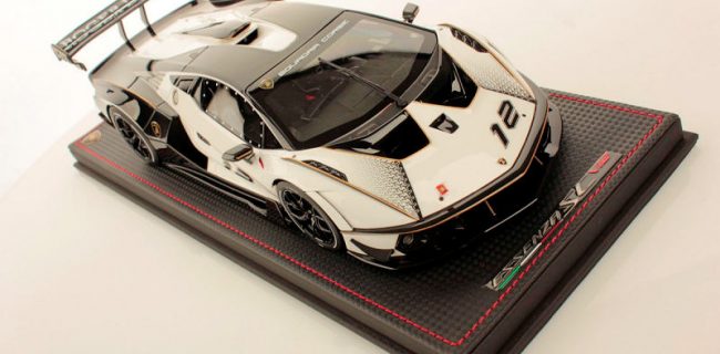 ПЕРВЫЙ ВЗГЛЯД: Коллекция MR Lamborghini Essenza SCV12