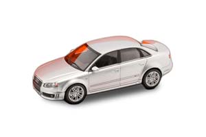 AUDI RS4 2004 СЕРЕБРИСТЫЙ МЕТАЛЛИК