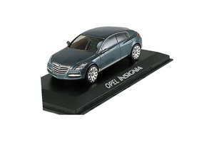 OPEL INSIGNIA CONCEPT 2003