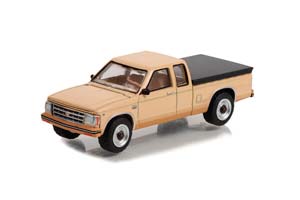 CHEVROLET S-10 DURANGO WITH BED COVER 1983 (ДЛИНА МОДЕЛИ 6-10 СМ)