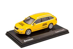 SKODA SUPERB II COMBI (2009) - AAA TAXI