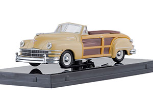 CHRYSLER TOWN & COUNTRY 1947 YELLOW LUSTRE