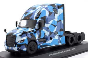 FREIGHTLINER CASCADIA 2018 BLUE/WHITE/BLACK