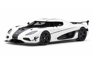 KOENIGSEGG AGERA RS 2015 (WHITE/CARBON/BLACK ACCENTS)