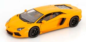 LAMBORGHINI AVENTADOR LP700-4 2011 YELLOW