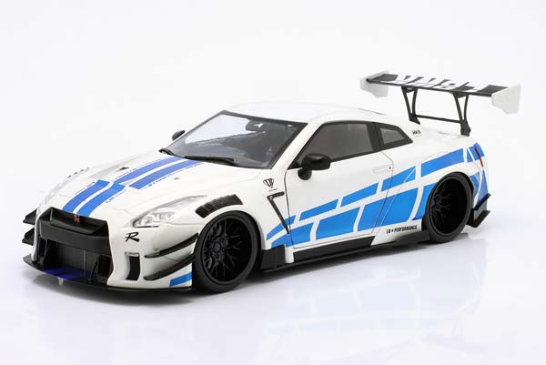 NISSAN GT-R R35 LBWK BODY KIT TYPE 2 0 2024 WHITEMETALLIC BLAUMETALLIV