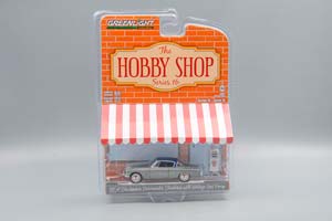 STUDEBAKER COMMANDER STARLINER С БЕНЗОКОЛОНКОЙ WAYNE 505 GAS PUMP "CHEVRON SUPREME" 1954 WHITE/BLUE (GREENLIGHT!!!НЕОКРАШЕННЫЙ)