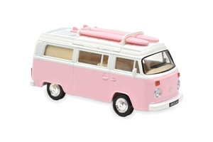 VW VOLKSWAGEN T2 COMBI CAMPER VAN С ДОСКАМИ ДЛЯ СЕРФИНГА 1973 PINK