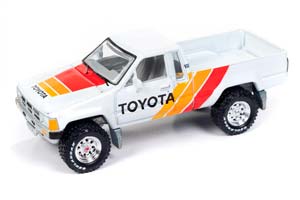 TOYOTA SR5 PICKUP TRUCK WHITE WITH STRIPES TOYOTA RACING 1985 (ДЛИНА МОДЕЛИ 6-10 СМ)
