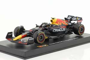 RED BULL RB18 SERGIO PEREZ #11 FORMULA 1 2022 / РЕД БУЛЛ РБ18 СЕРХИО ПЕРЕСА (С БОКСОМ)