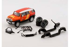 TOYOTA FJ CRUISER RHD (2015) ORANGE WITH ACCESSORY (ДЛИНА МОДЕЛИ 6-10 СМ)