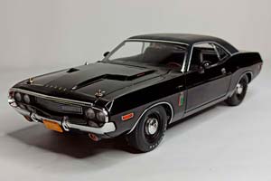 DODGE CHALLENGER R/T 426 HEMI "BLACK GHOST" 1:18