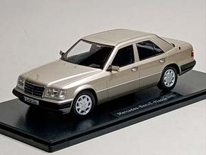 MERCEDES E-CLASS (W124) 1989 I SCALE 1:18