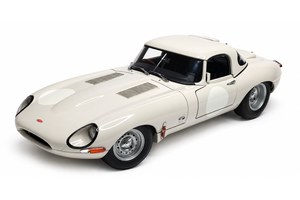 JAGUAR LIGHTWEIGHT E-TYPE 2012 AUTOART 1:18