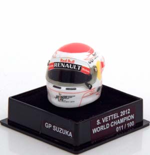 ШЛЕМ RED BULL WORLD CHAMPION 2012 VETTEL WORLD CHAMPIONS COLLECTION, LIMITED 100 PCS. / РЕД БУЛЛ ЧЕМПИОН МИРА ВЕТТЕЛ ЧАМПИОНС КОЛЛЕКТИОН ЛИМИТИРОВАННАЯ СЕРИЯ 100 ШТ