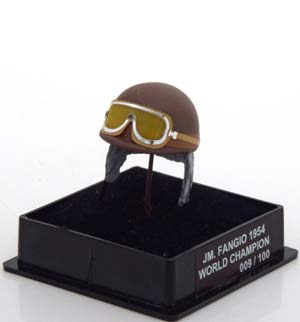 ШЛЕМ MERCEDES WORLD CHAMPION 1954 FANGIO WORLD CHAMPIONS COLLECTION, LIMITED 100 PCS. / МЕРСЕДЕС ЧЕМПИОН МИРА ФАНГИО ЧАМПИОНС КОЛЛЕКТИОН ЛИМИТИРОВАННАЯ СЕРИЯ 100 ШТ