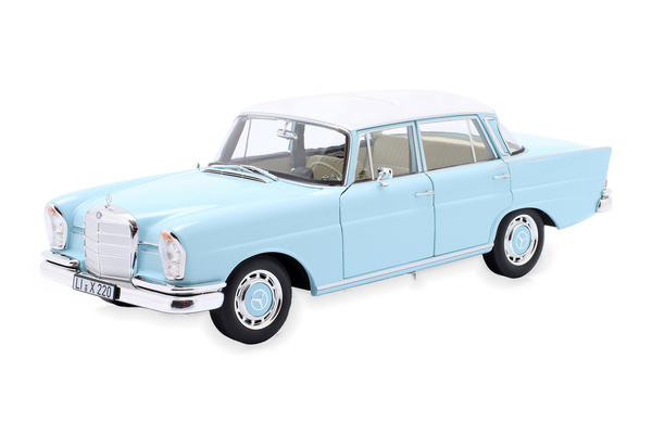MERCEDES W111 S-CLASS 220S 1965 LIGHT BLUE/WHITE / МЕРСЕДЕС C-КЛАСС СВЕТЛО-ГОЛУБОЙ
