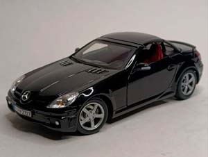 MERCEDES SLK 55 AMG BLACK 1:18 MOTORMAX