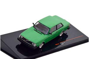 VOLVO 242 CUSTOMS 1980 LIGHT GREEN