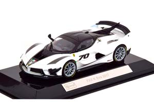 FERRARI FXX K EVO 2017 WHITE METALLIC BLACK