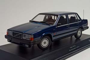 VOLVO 740 GL - 1986 BLUE 1:18 MINICHAMPS