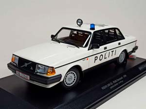 VOLVO 240 GL ПОЛИЦИЯ ДАНИИ 1:18 MINICHAMPS