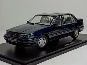 VOLVO 960 NAUTIK BLUE PEARL 1:18