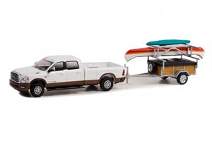 RAM 2500 LIMITED LONGHORN BRIGHT WHITE & WALNUT BROWN С ПРИЦЕПОМ CANOE AND KAYAK (2022) (ДЛИНА ПРИМЕРНО 15 СМ)