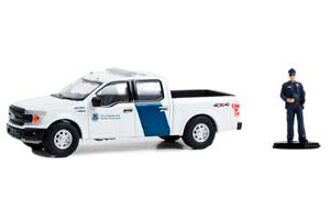 FORD F-150 XLT "U.S. CUSTOMS AND BORDER PROTECTION" (ТАМОЖЕННАЯ И ПОГРАНИЧНАЯ СЛУЖБА США) С ФИГУРКОЙ ТАМОЖЕННОГО ИНСПЕКТОРА 2018 (ДЛИНА МОДЕЛИ 6-10 СМ)