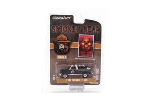 CHEVROLET C20 CUSTOM DELUXE С ПОЖАРНЫМ ОБОРУДОВАНИЕМ "ONLY YOU CAN PREVENT FOREST FIRES" 1982 BLACK/WHITE (ДЛИНА МОДЕЛИ 6-10 СМ)