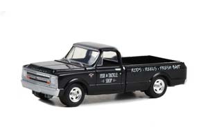 CHEVROLET C-10 SHORTBED "FISH & TACKLE SHOP" 1968 (ДЛИНА МОДЕЛИ 6-10 СМ)