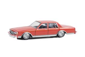 CHEVROLET CAPRICE CLASSIC 1989 CUSTOM RED/YELLOW STRIPES (ДЛИНА МОДЕЛИ 6-10 СМ)