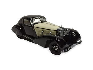 MERCEDES 540K (W29) BLACK/WHITE 1:18 KK SCALE