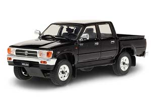 TOYOTA HILUX SR5 4X4 1997 BLACK