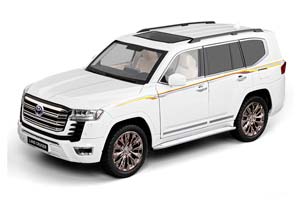 TOYOTA LAND CRUISER 300 2024 WHITE / ТОЙОТА ЛЭНД КРУЗЕР БЕЛЫЙ ДЛИНА 28 СМ (В ПЕНОПЛАСТЕ БЕЗ КАРТОННОЙ КОРОБКИ)