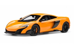 MCLAREN 675LT 2015 ORANGE
