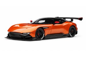 ASTON MARTIN VULCAN 2015 ORANGE