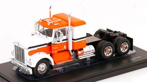 KENWORTH W925 TOWING VEHICLE 1970 WHITE ORANGE