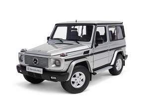 MERCEDES G500 SILVER G-CLASS 1998 AUTOART 1:18