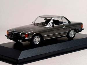 MERCEDES 350 SL (R107) MAXICHAMPS 1:43