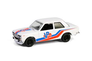 DATSUN 510 WIDEBODY COUPE "VP RACING FUELS" 1968 WHITE/BLUE/RED (ДЛИНА МОДЕЛИ 6-10 СМ)