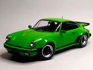 PORSCHE 911 TURBO -1977 LIGHT GREEN 1:12