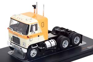 GMC ASTRO 95 1970 BEIGE/YELLOW
