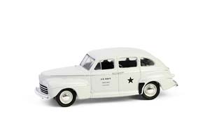 FORD FORDOR SUPER DELUXE "U.S. NAVY STAFF CAR" 1946 WHITE (ДЛИНА МОДЕЛИ 6-10 СМ)