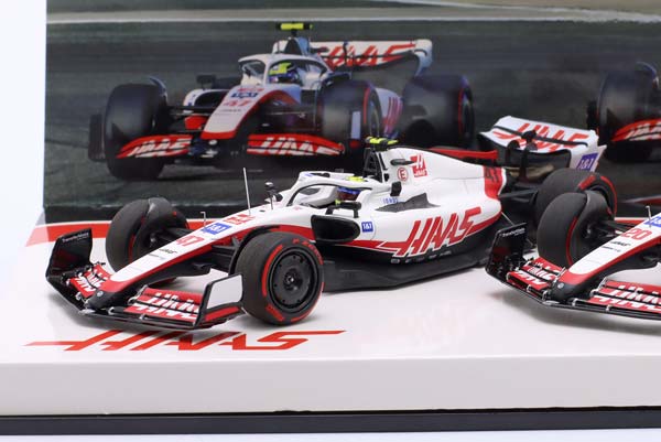 2-CAR SET SCHUMACHER #47 & MAGNUSSEN #20 BAHRAIN GP FORMULA 1 2022 / НАБОР ИЗ 2 МОДЕЛЕЙ ШУМАХЕР МАГНУССЕН ГРАН-ПРИ БАХРЕЙНА ФОРМУЛА-1
