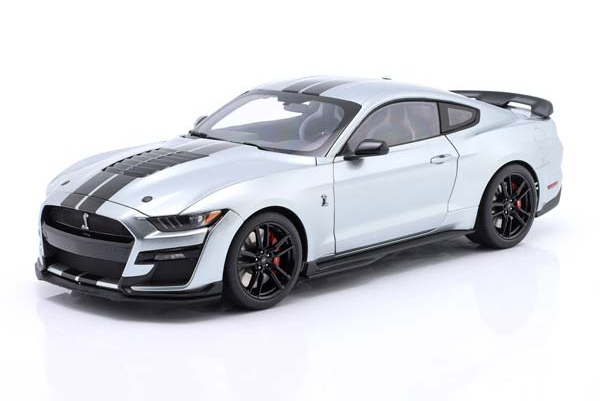 FORD MUSTANG SHELBY GT500 SILVER / ФОРД МУСТАНГ ШЕЛБЙ GT500 СЕРЕБРИСТЫЙ