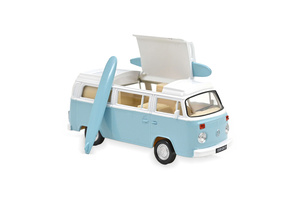 VOLKSWAGEN T2 COMBI CAMPER VAN С ДОСКАМИ ДЛЯ СЕРФИНГА 1973 КЕМПЕР / ФОЛЬКСВАГЕН T2 КОМБИ КАМПЕР ФУРГОН ГОЛУБОЙ