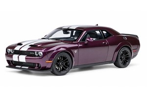 DODGE CHALLENGER SRT JAILBREAK 2022 И ПОЛОСКАМИ / ДОДЖ ЧЕЛЛЕНДЖЕР СРТ ДЖАЙЛБРИК ФИОЛЕТОВЫЙ