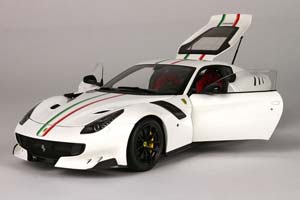 FERRARI F12 TDF 2015 С ИТАЛЬЯНСКИМ ТРИКОЛОРОМ / ФЕРРАРИ F12 ТДФ БЕЛЫЙ